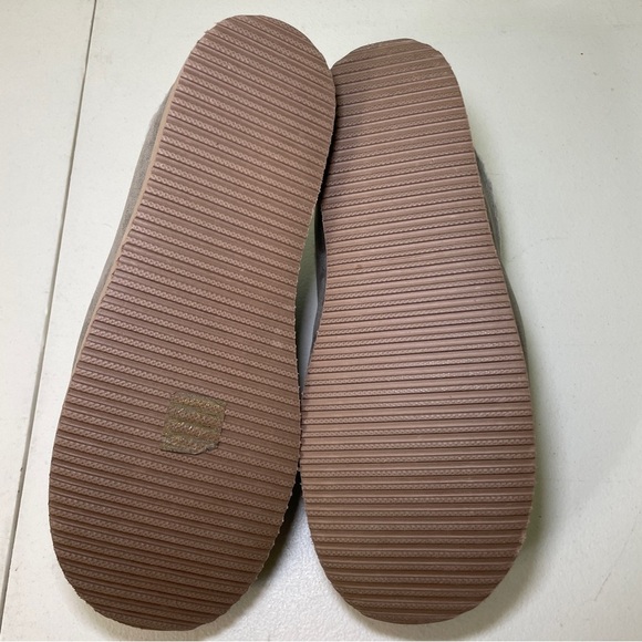 Dream Paris House Shoe Slippers Women Size 9 Gray Faux Suede Rubber Sole Slip-On - Picture 8 of 8
